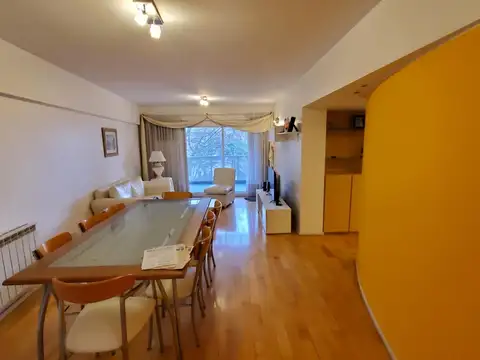 Oroño 1200- 2 Dorm + Comodin + Cochera