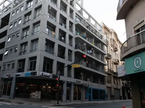 Bartolomé Mitre 1200