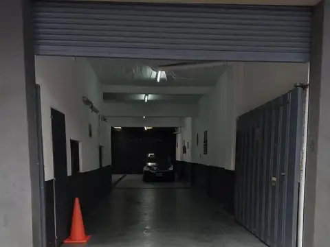 Galpón en alquiler - Cocheras - Villa Pueyrredón