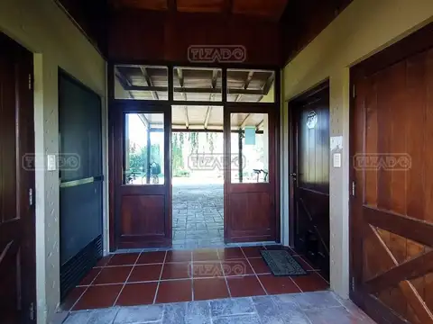 Casa en Venta con 6 cocheras