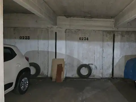 cochera Rioja  al 600