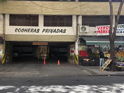 Cochera en Centro