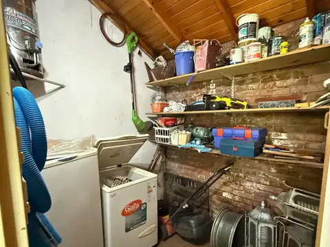 Casa en Venta con 3 cocheras