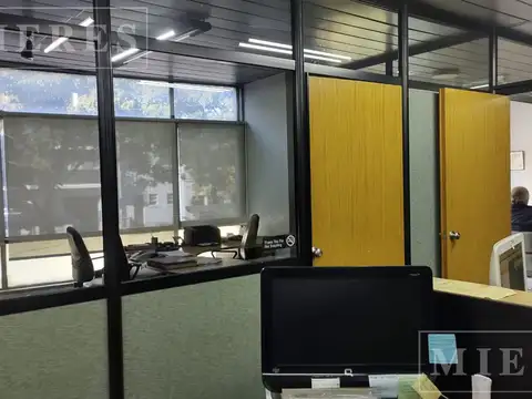 Oficina de 145 m2 en 1er.piso en venta - Florida, Vicente Lopez