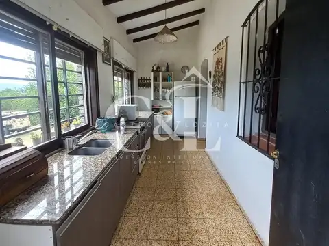 Casa en Venta con 1 cochera