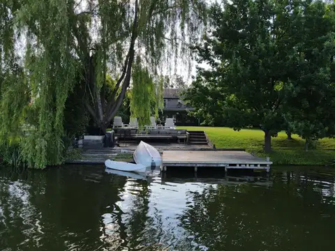 Casa 7 ambientes con 3 baños