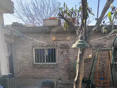 PROPIEDAD EN VENTA -. PJE MALARGUE 2990