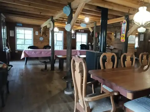 Casa 5 ambientes con 2 baños