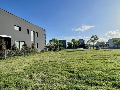 Barrio Araucarias - Puertos del lago al 200