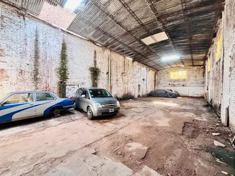 Galpon en Venta en Remedios de Escalada, USD 232.000