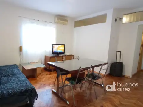 Hipólito Yrigoyen al 1300