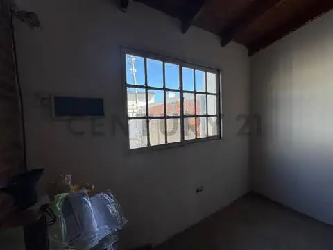 CASA EN VENTA EN LA PLATA CON 2 DORMITORIOS