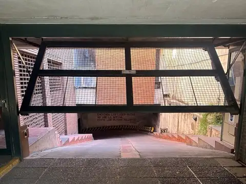 Cochera en Venta Cubierta