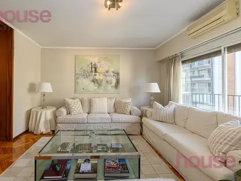 Departamento piso con cochera fija y baulera  - Belgrano