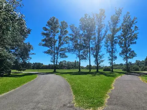 Lote en venta en La Colina Golf  &amp; Polo Club