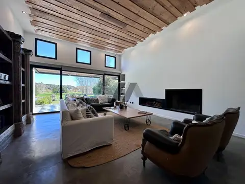 Avenida Jorge Newbery 5000