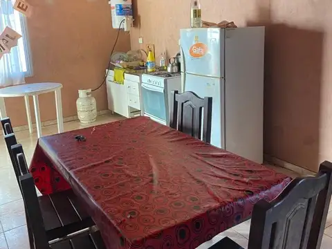 Casa en venta - 2 Dormitorios 1 Baño - 380Mts2 - San Clemente del Tuyú