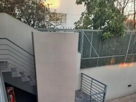 Depto Tipo Casa en Venta de 1 dormitorio