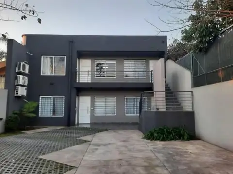 Villanueva e/ Carlos Casares y Avellaneda