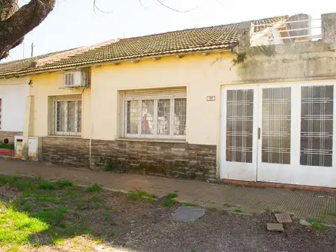 CASA 3 AMBIENTES VENTA BANFIELD