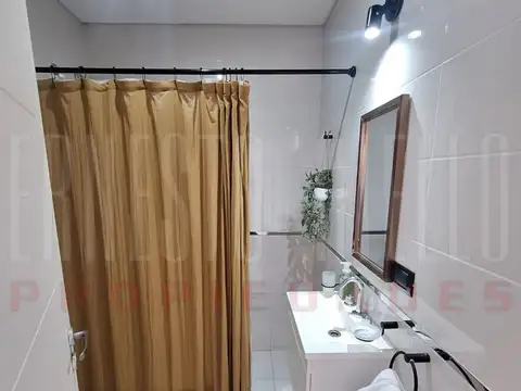 Oficina 2 ambientes con 1 baño