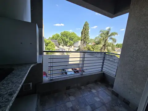 Departamento en Alquiler con 1 cochera