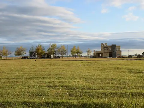 Terreno en Venta en Countries y Barrios Cerrados en La Plata, USD 48.000