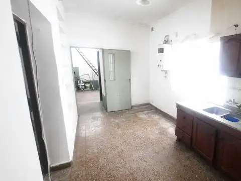 Casa al frente 2 Dorm - Barrio Roma