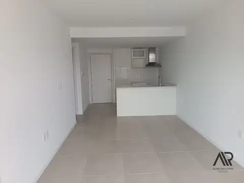 Apartamento en venta c/ cochera en Piriápolis
