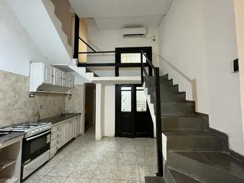 Venta Departamento tipo PH 4 amb. Patio Paternal