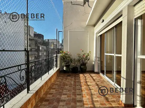 Departamento 4 ambientes con 2 baños