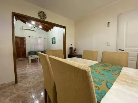 Importante propiedad de 3 dormitorios con local y garaje