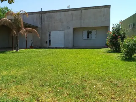 Avenida Lujan y Junín