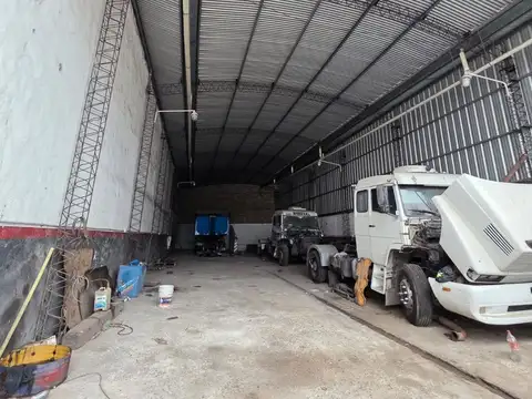 VENTA DEPOSITO/GALPON COMERCIAL LOMAS DE ZAMORA