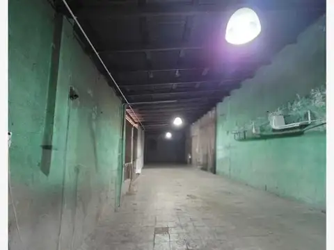 Galpon en Venta en Lomas de Zamora, USD 235.000