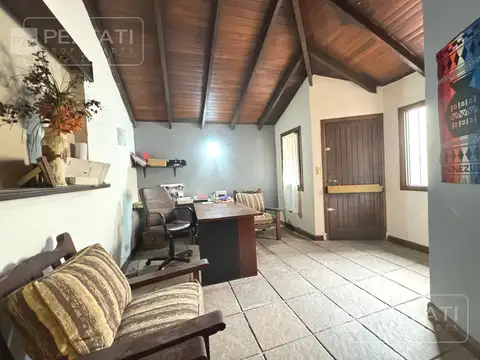 Edificio comercial  y vivienda