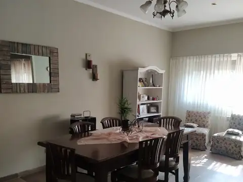 Casa en Venta en San Antonio De Padua, USD 230.000