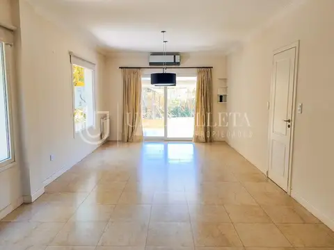 Casa 7 ambientes con 4 baños