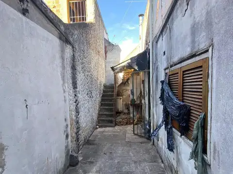 Depto Tipo Casa en Venta 50 años