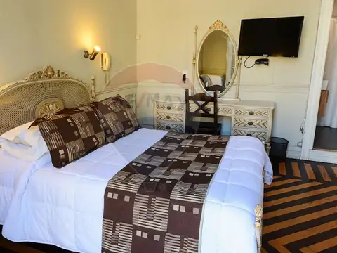 Hotel en Venta 106 años