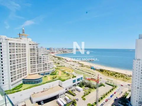 Departamento en Venta en Playa Mansa, USD 430.000