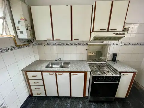 Venta PH tipo CASA 3 ambientes 2 dormitorios  baulera y terraza - caba - boedo