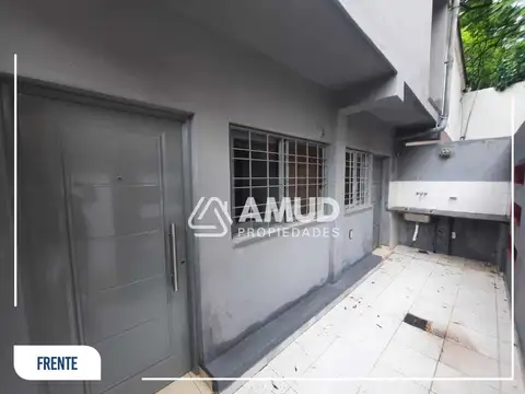 JUAN DE DIOS MENA 300, Piso P.B.