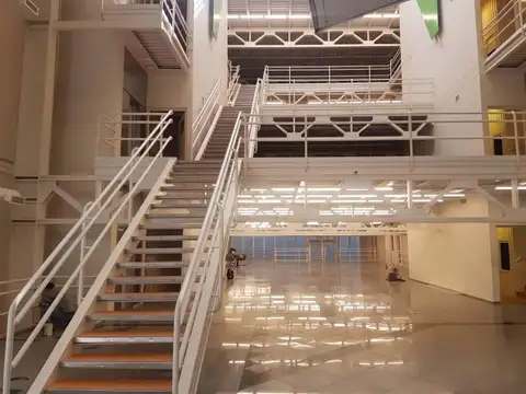 Edificio Comercial en Microcentro