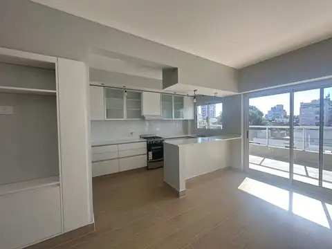 VENTA DEPTO 4 AMB A ESTRENAR. balcón terraza