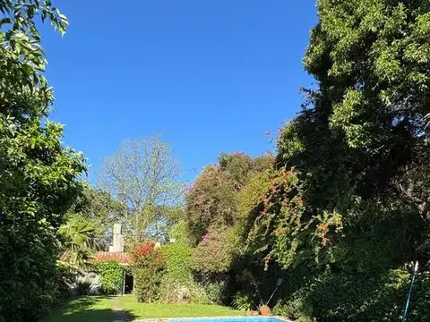 Casa en venta Fisherton, 4 dormitorios, pileta y quincho.