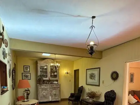 Casa 5 ambientes con 1 baño