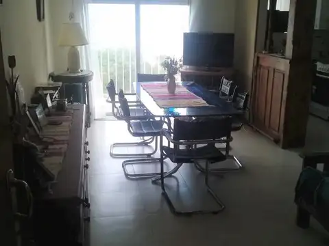DEPARTAMENTO DE 3 AMBIENTES CON VISTA AL MAR 