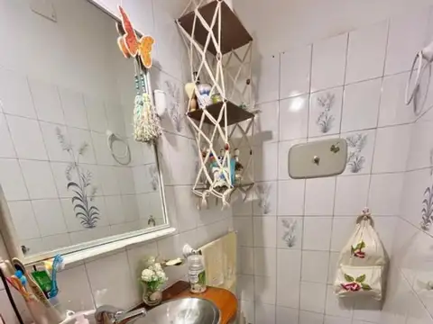 Depto Tipo Casa 5 ambientes con 2 baños