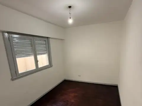 Av. Gaona 1400, Piso 1